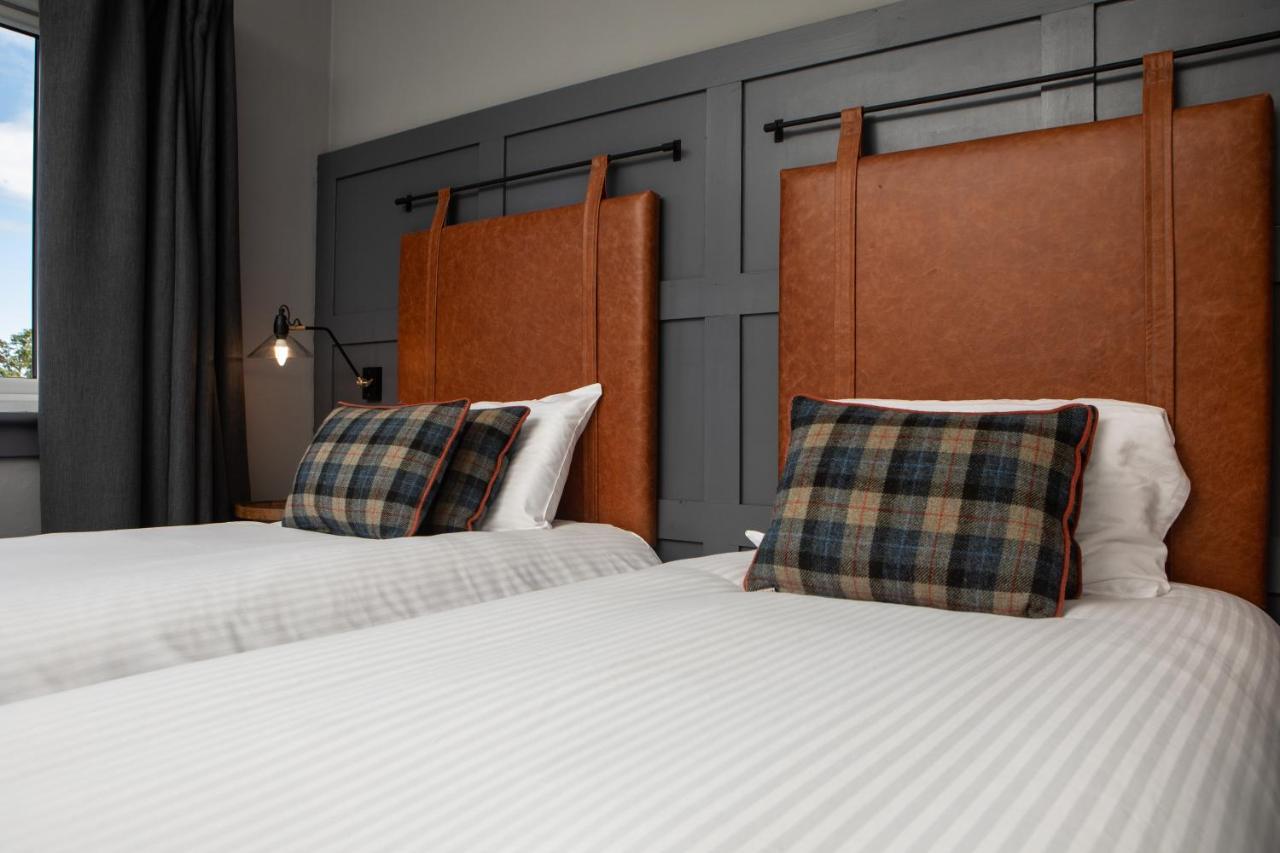 Hebridean Inn - Self Catering With Spectacular Views Broadford  Exterior photo