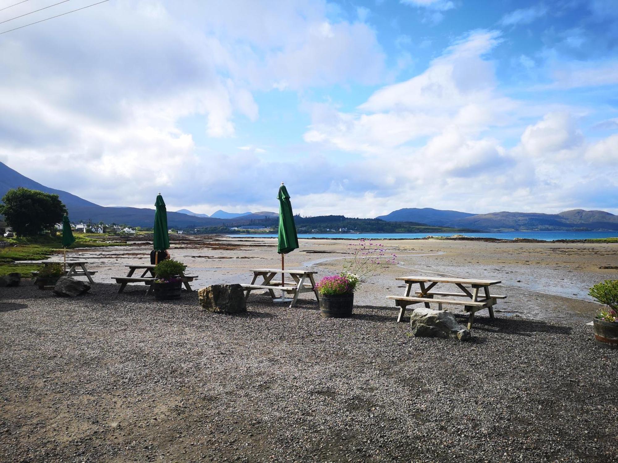 Hebridean Inn - Self Catering With Spectacular Views Broadford  Exterior photo