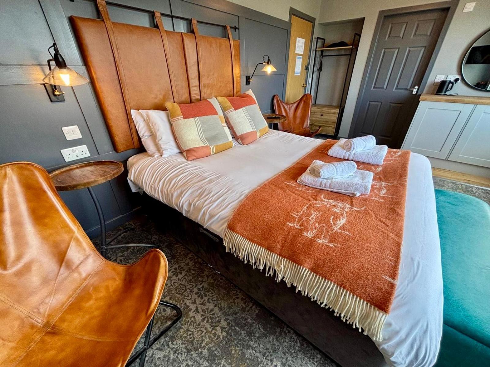 Hebridean Inn - Self Catering With Spectacular Views Broadford  Exterior photo